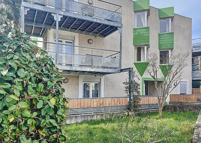 F2 Avec Terrasse, Proche Thermes Et Centre-ville - Animaux Bienvenus, Wifi Inclus - Fr-1-451-205 라말루-레-뱅
