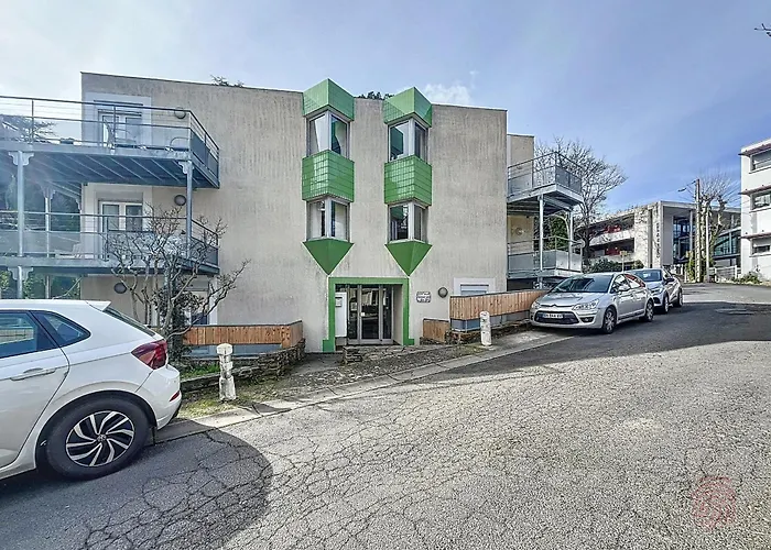 F2 Avec Terrasse, Proche Thermes Et Centre-ville - Animaux Bienvenus, Wifi Inclus - Fr-1-451-205 아파트