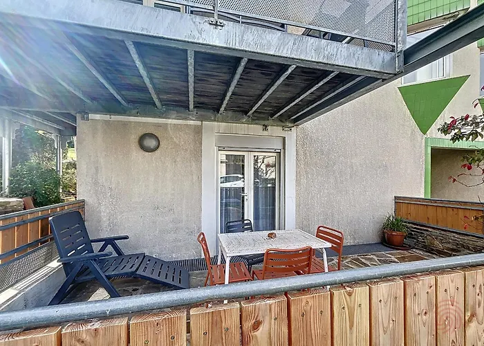 F2 Avec Terrasse, Proche Thermes Et Centre-ville - Animaux Bienvenus, Wifi Inclus - Fr-1-451-205